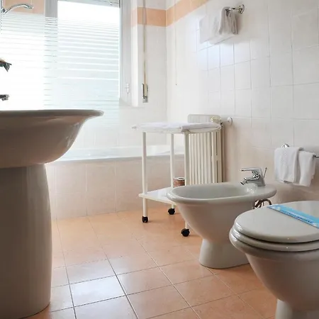 Palace 3* Крема
